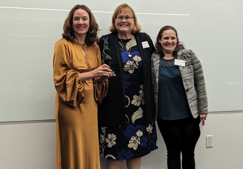 Texas Engineers Christine Schmidt, laura Suggs and Stephanie Seidlits smiling together