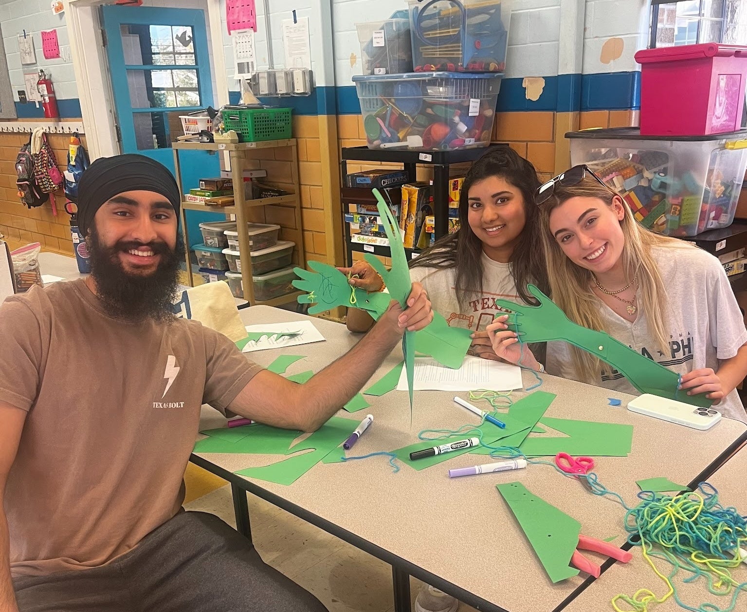 UT BME students participating in BOLT arts and crafts program