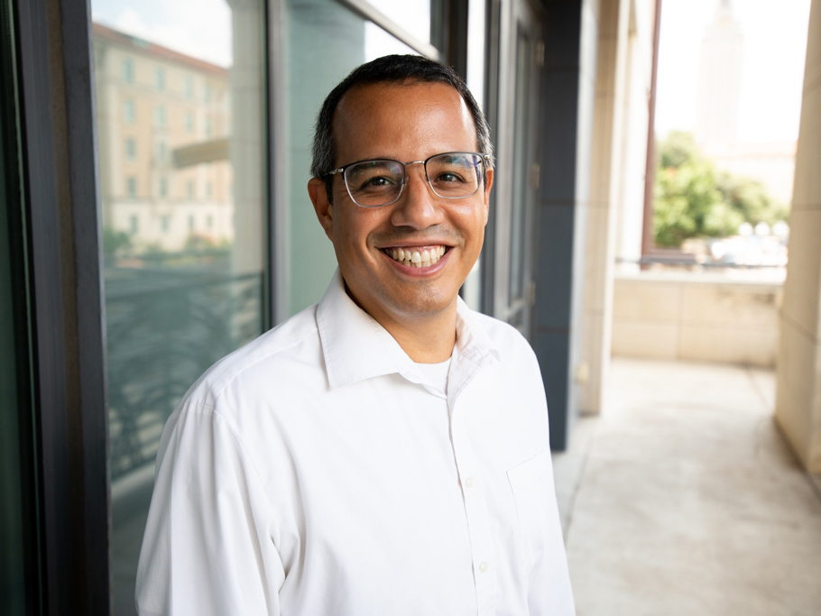 Texas Engineer Edward Castillo